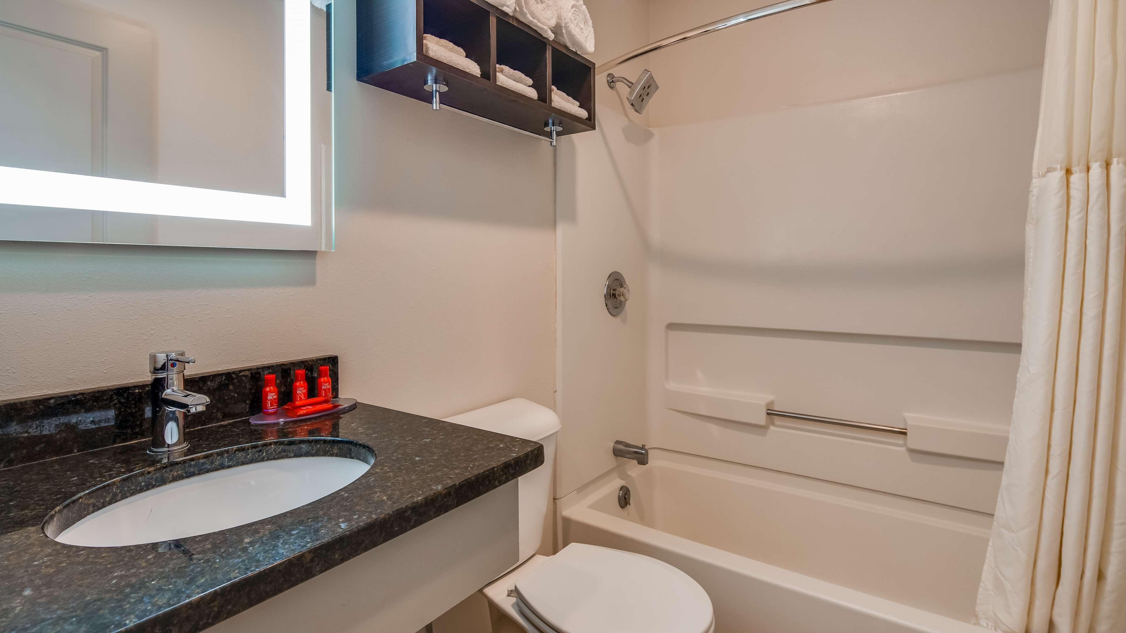 Surestay Hotel By Best Western Thomson Dış mekan fotoğraf